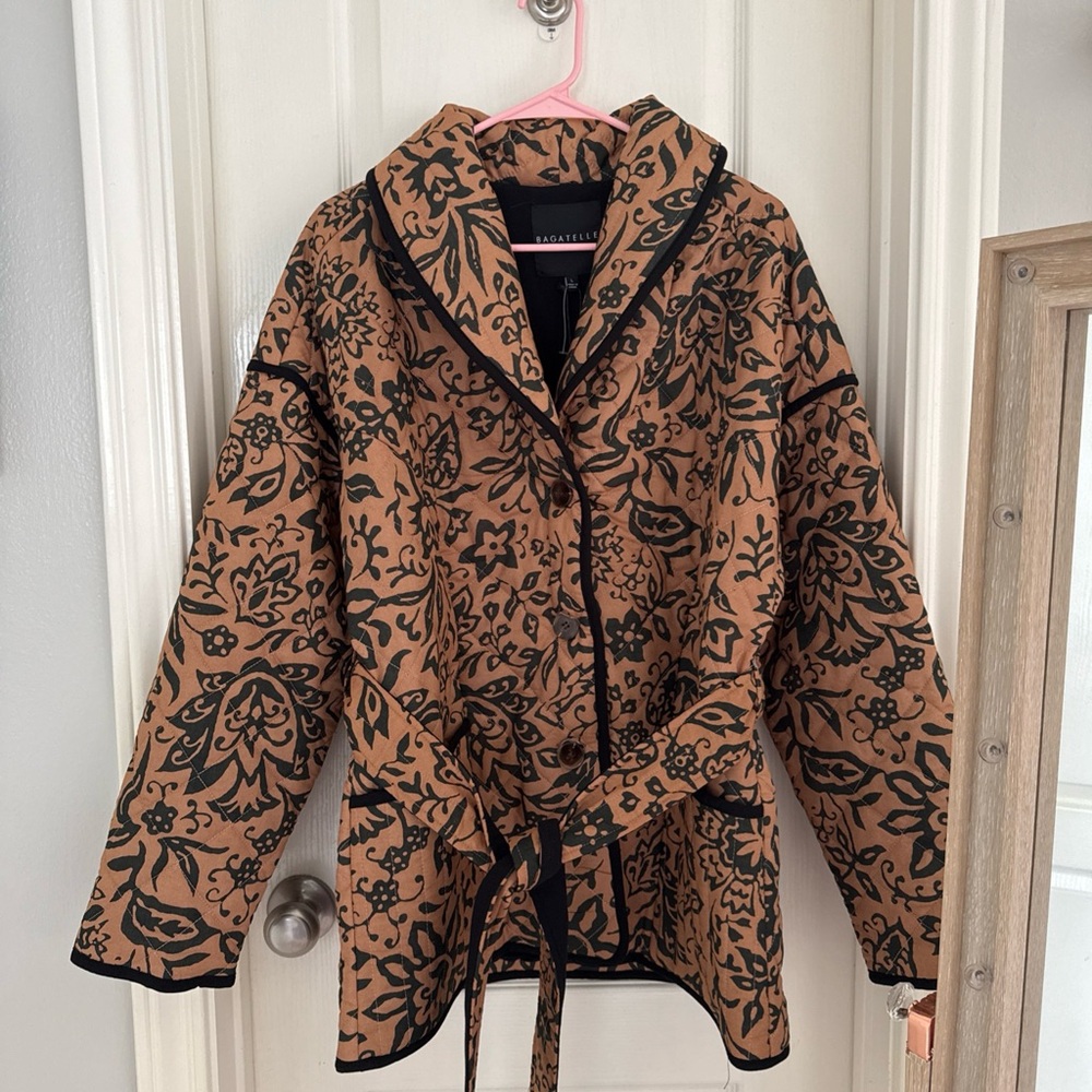 Bagatelle Brown Floral Jacket. NWT.